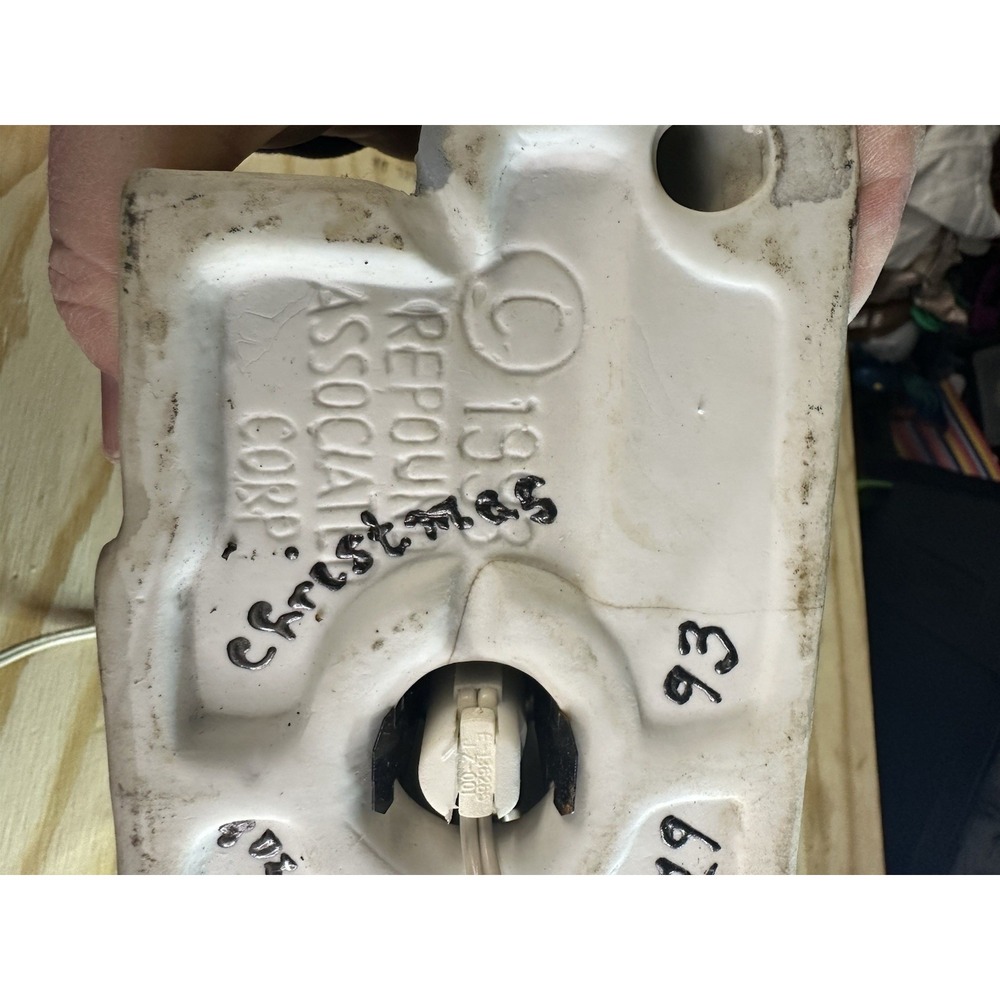 Dickens Collectables Porcelain Lighted Cathedral Village Building 1993 Works‎ - Picture 6 of 9